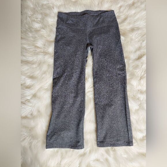 Athleta Women's Gray Capri wide leg pants - Picture 3 of 10